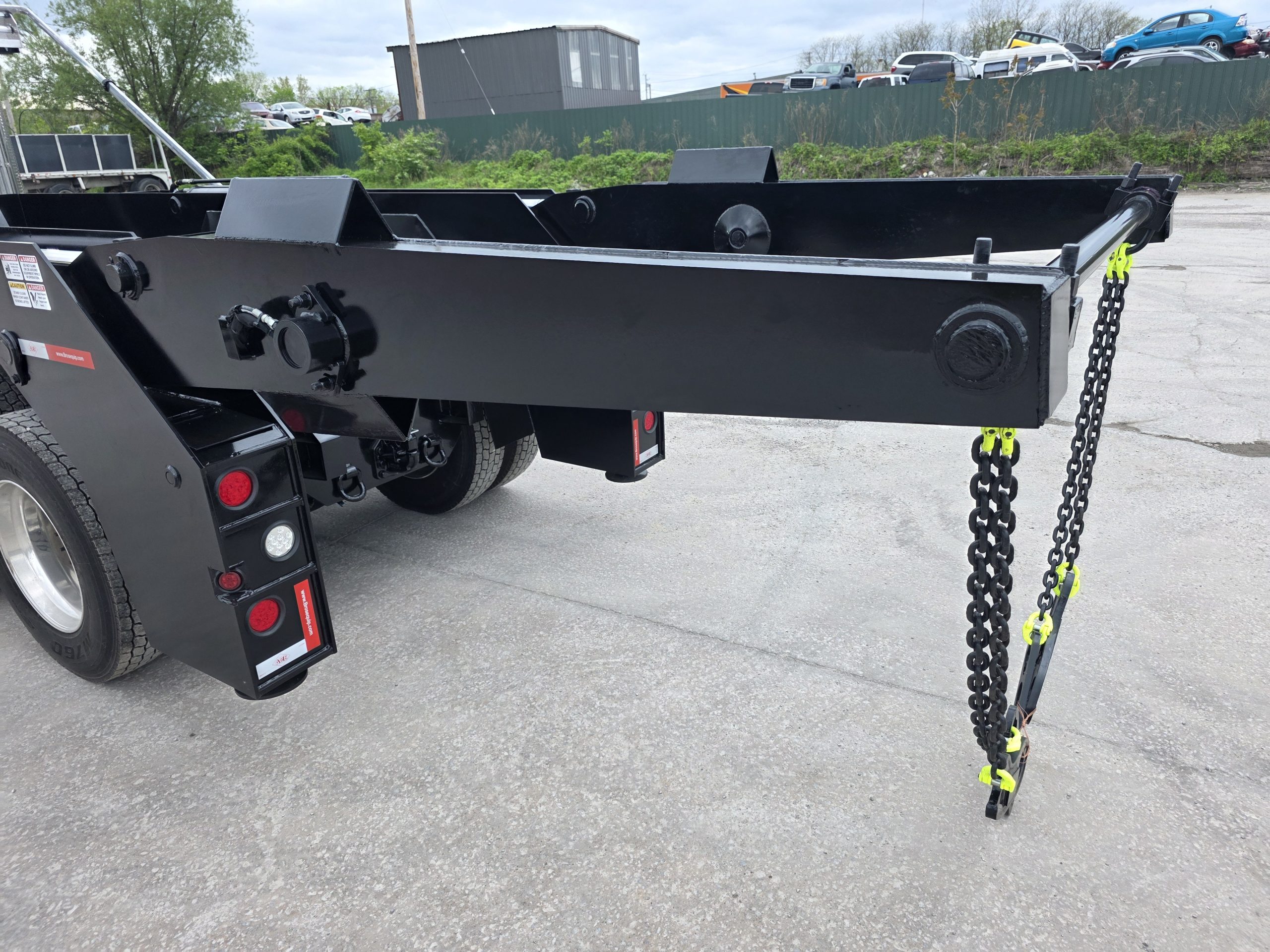 Ace Lugger -2027 Mack Granite 64GR - Image 4